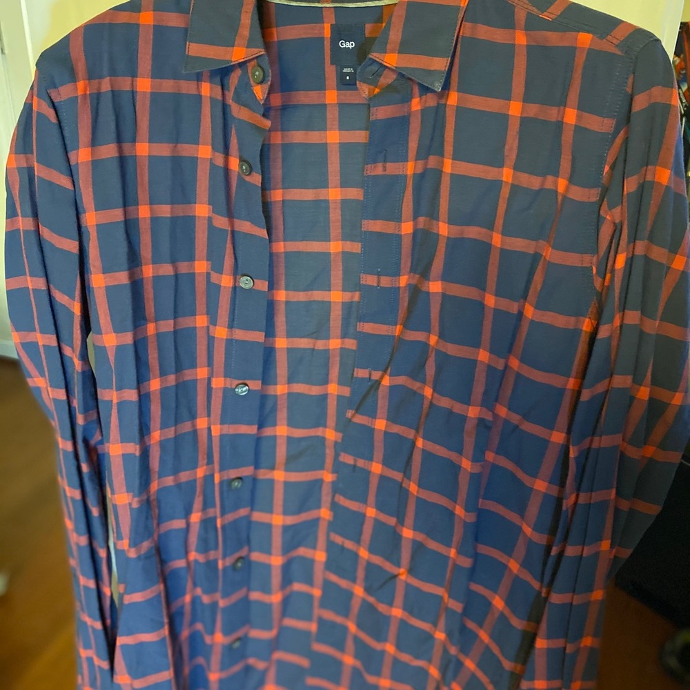 Gap collared shirt